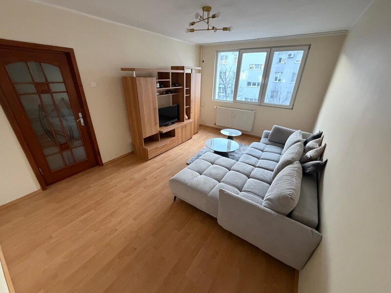 Prevederii 3 camere decomandate 68 mp, etaj 3/4 la 5 minute